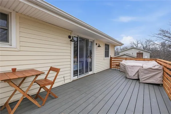 $390,000 | 15794 151st Street, Bonner Springs, KS 66012