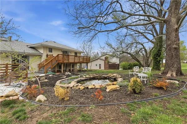 $390,000 | 15794 151st Street, Bonner Springs, KS 66012