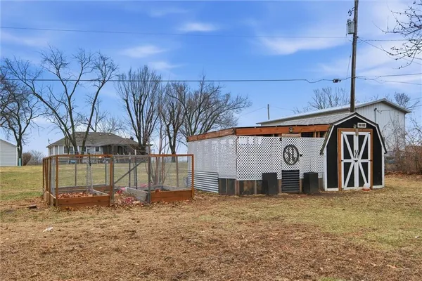 $390,000 | 15794 151st Street, Bonner Springs, KS 66012