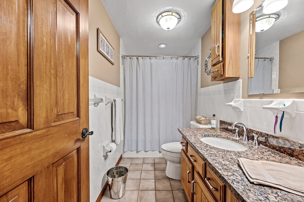 9 Cranbrook Road Shrewsbury, MA 01545 - Photo 26 of 41