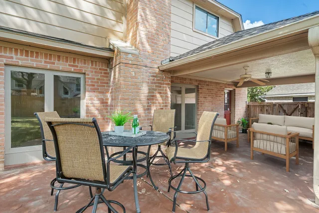 $369,999 | 6403 Willow Pine Drive, Spring, TX 77379