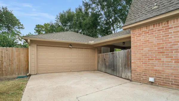 $355,000 | 6403 Willow Pine Drive, Spring, TX 77379