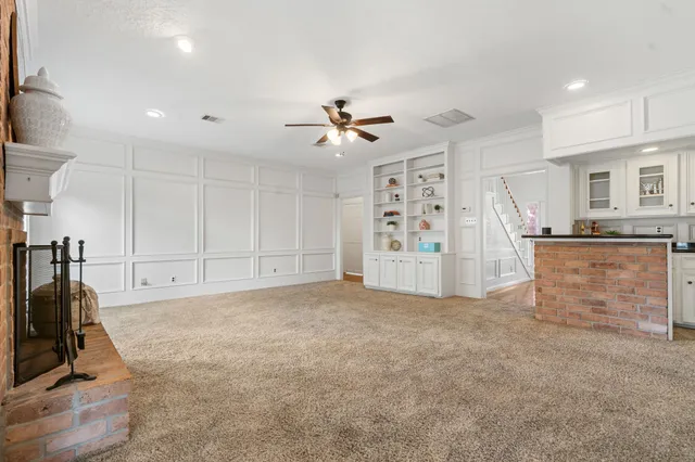 $369,999 | 6403 Willow Pine Drive, Spring, TX 77379