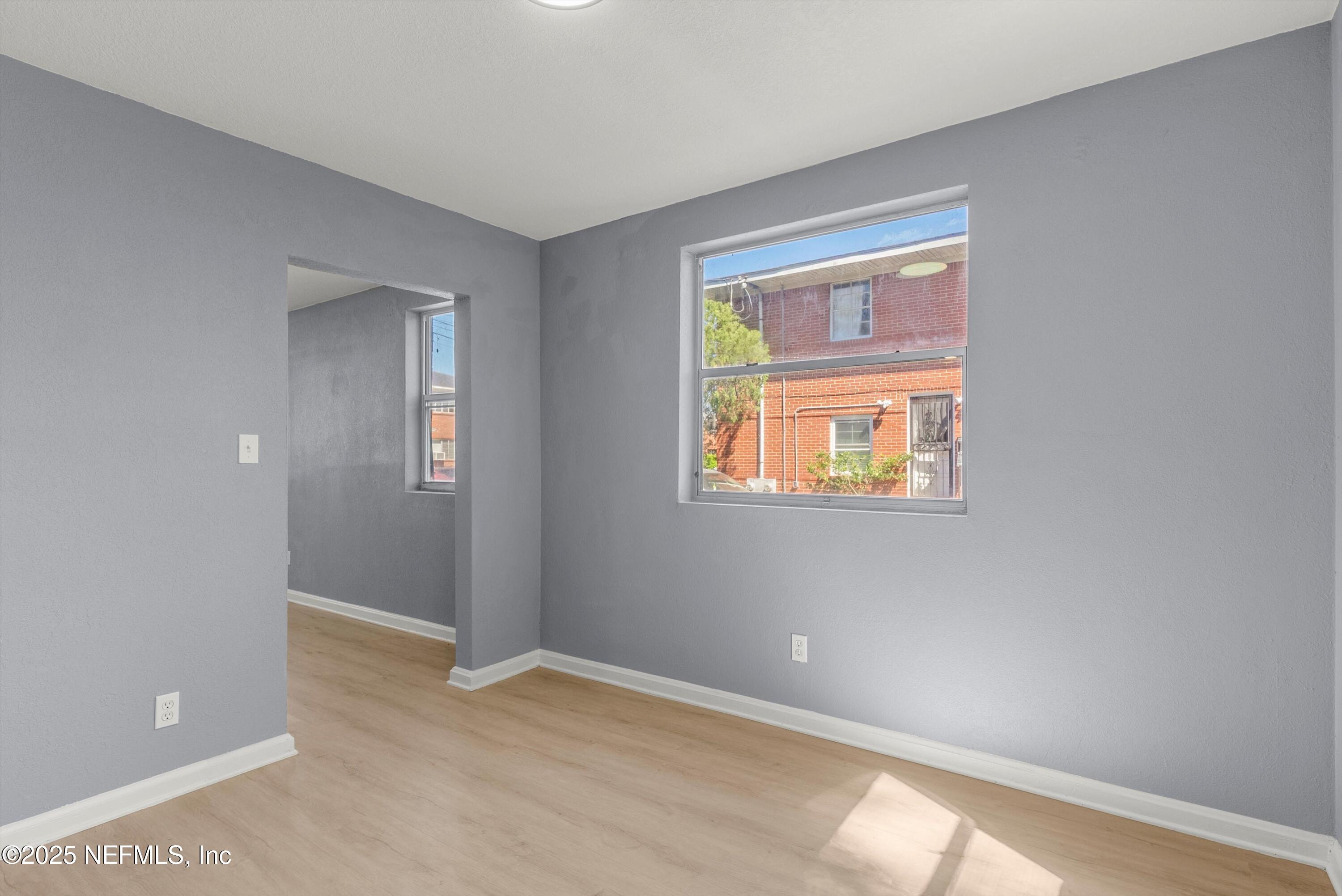 3150 Belden Circle Jacksonville, FL 32207 - Photo 14 of 69 a view of an empty room with a window