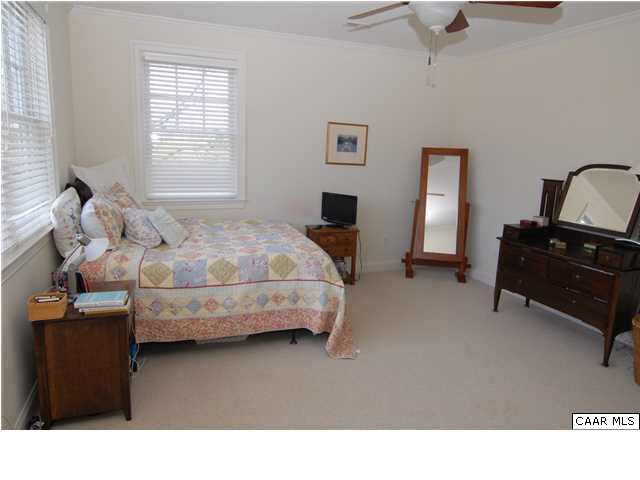 1546 Dairy Road Charlottesville, VA 22903 - Photo 7 of 19 Gallery Image 7