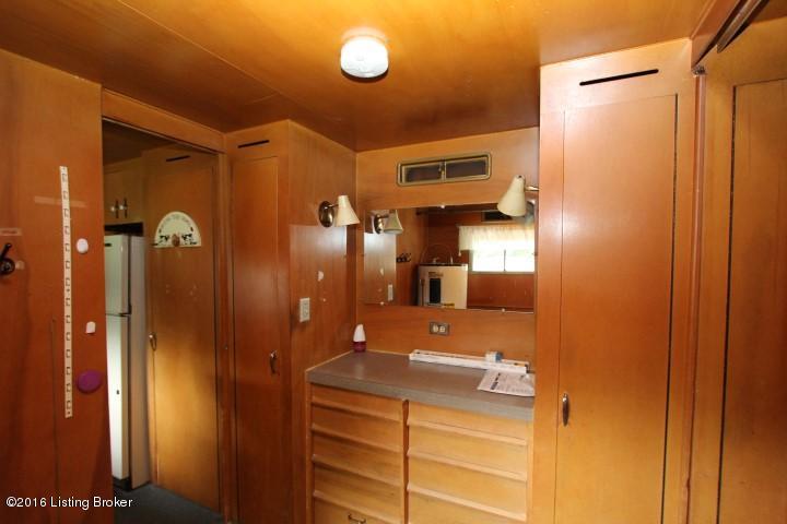 1041 Salt River Road Lawrenceburg, KY 40342 - Photo 40 of 62 Hallway