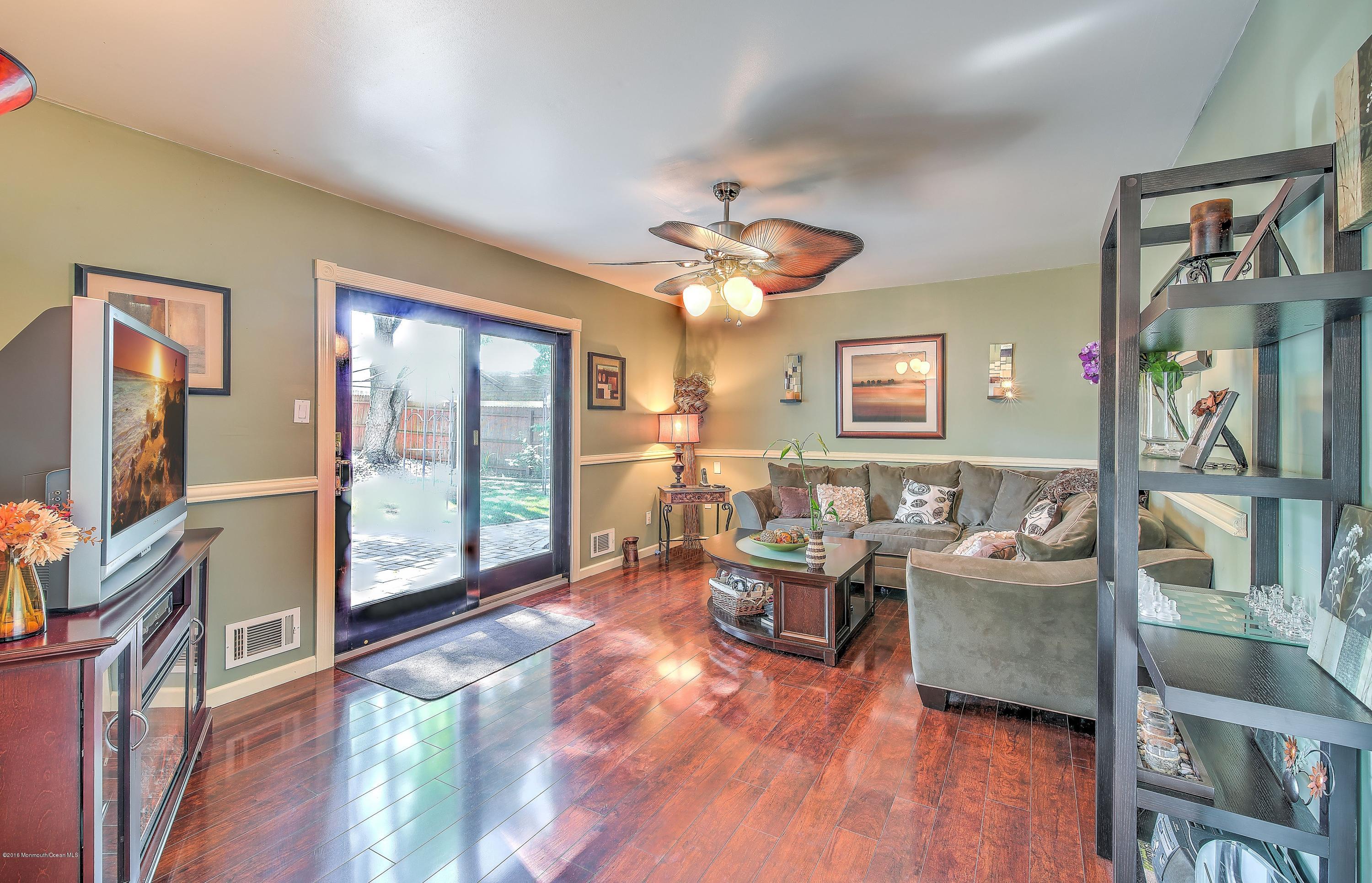 106 Starlight Road Howell, NJ 07731 - Photo 15 of 26 008_DEN