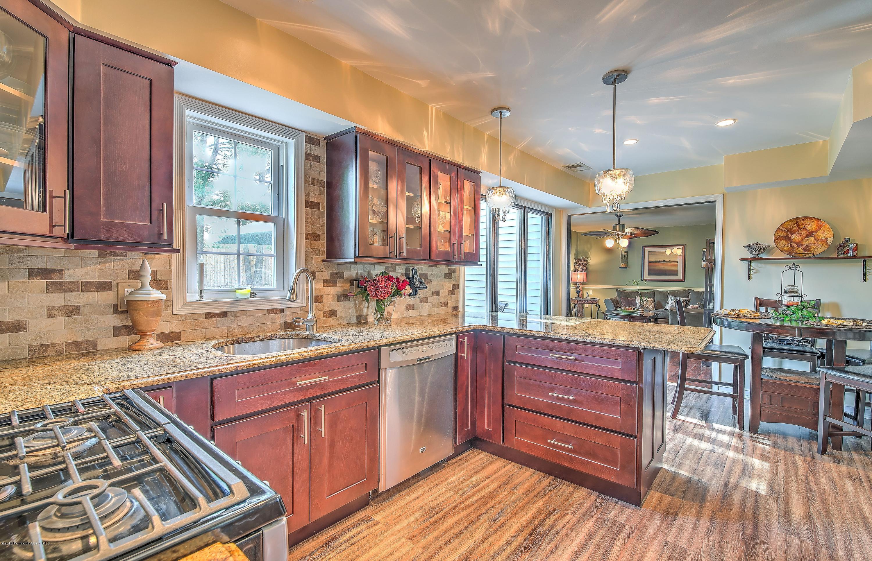 106 Starlight Road Howell, NJ 07731 - Photo 18 of 26 015_KITCHEN-3
