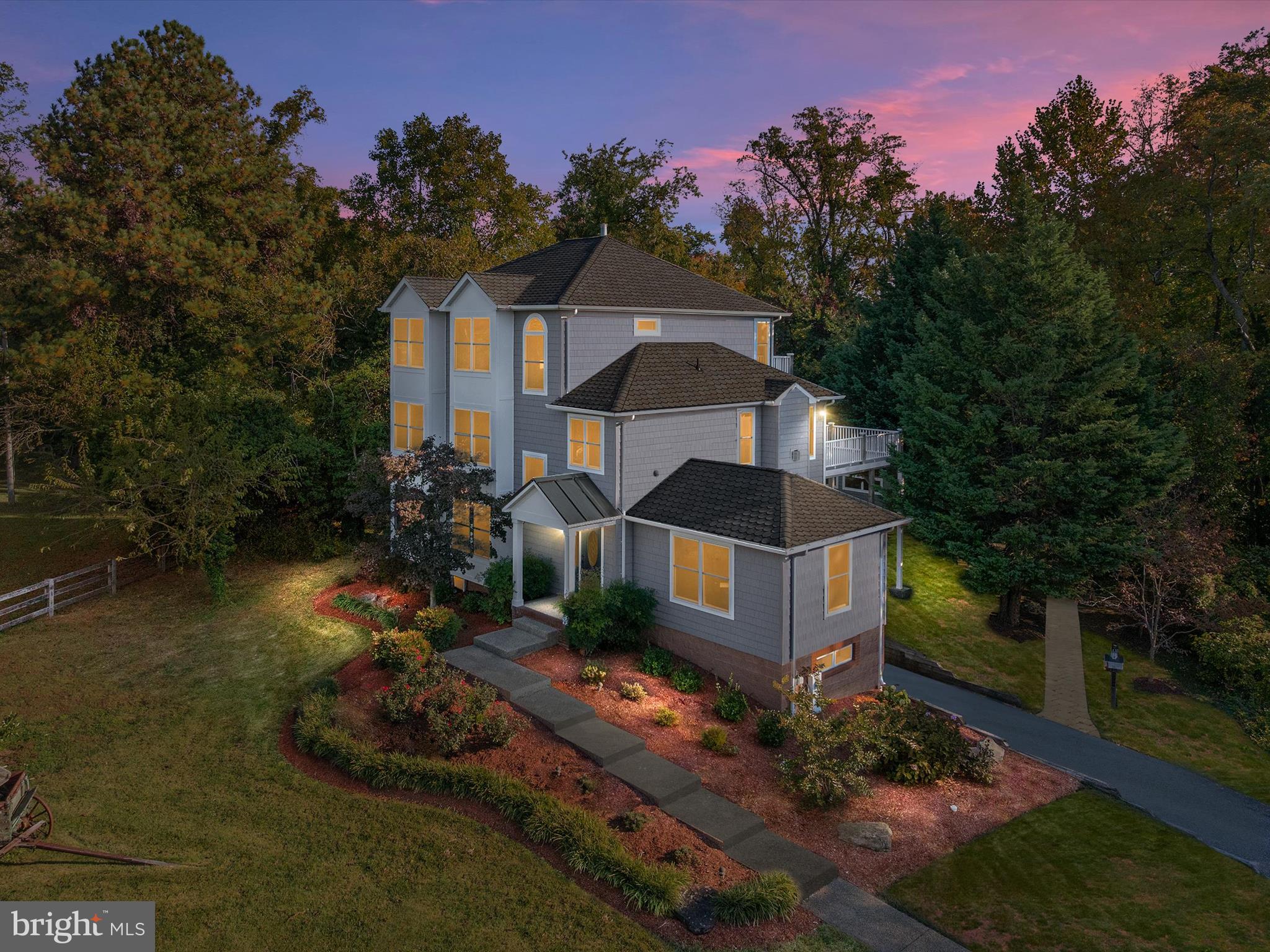5108 Mountain Road Pasadena, MD 21122 - Photo 2 of 73