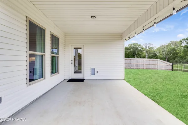 $2,200 | 110 Virtuous Street, Youngsville, LA 70592