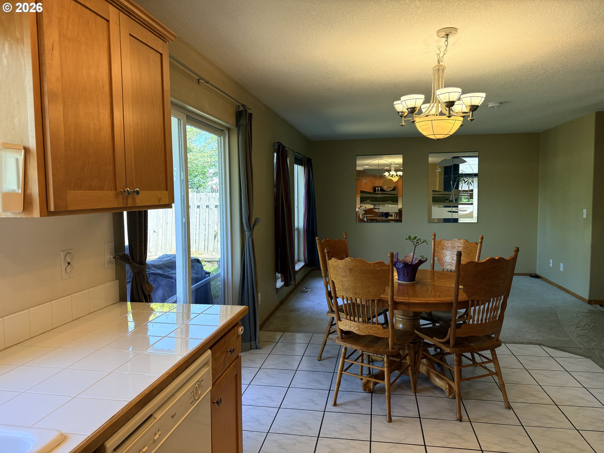 16949 Southwest 125th Place Tigard, OR 97224 - Photo 6 of 29 Kitchen