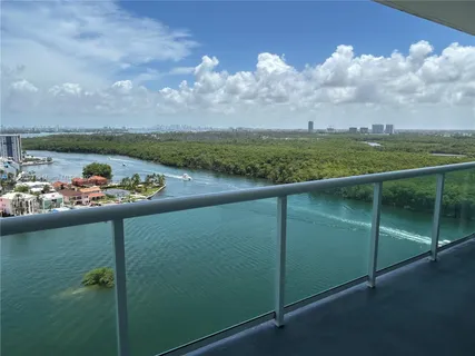 $1,189,000 | 400 Sunny Isles Boulevard, Unit 2007, Sunny Isles Beach, FL 33160