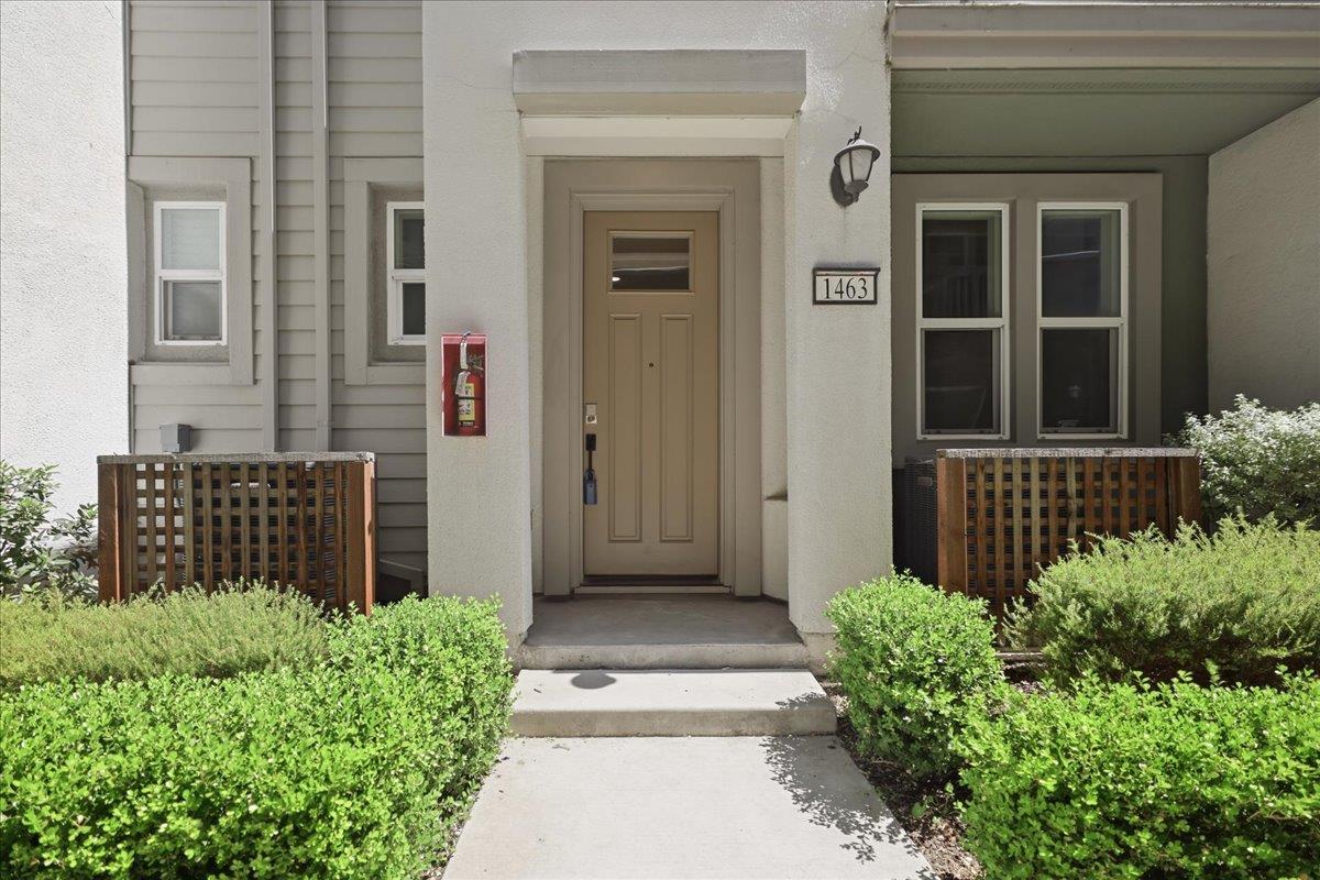 1463 Lavender Loop Milpitas, CA 95035 - Photo 3 of 59 Gallery Image 3