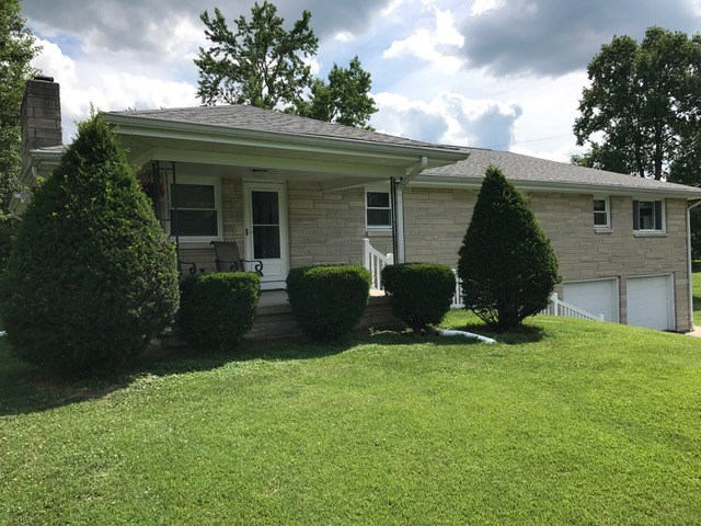 6825 West Eller Road Bloomington, IN 47403 - Photo 2 of 26