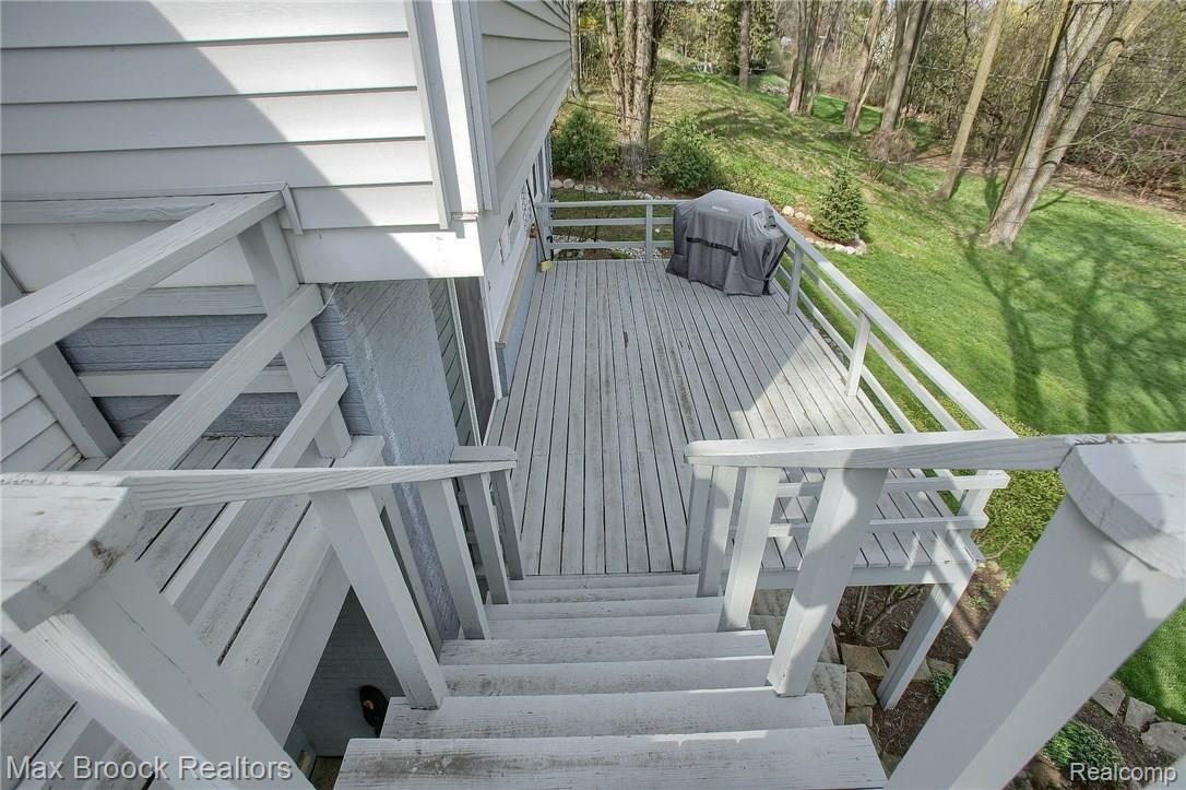 2603 Worcester Road West Bloomfield, MI 48323 - Photo 34 of 34 Deck_2nd_View.jpg