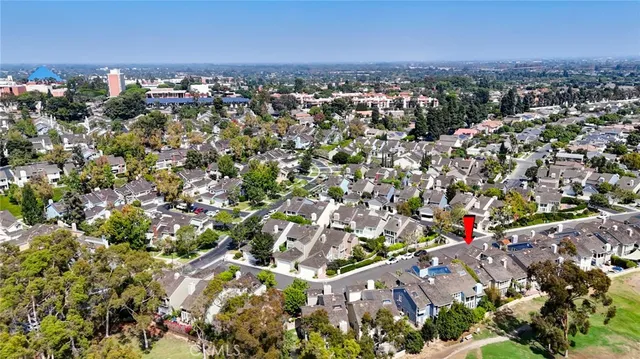 $1,599,000 | 6032 Avenida De Castillo, Long Beach, CA 90803