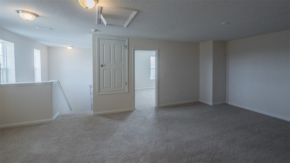 75 52nd Square Vero Beach, FL 32968 - Photo 19 of 29 a view of an empty room