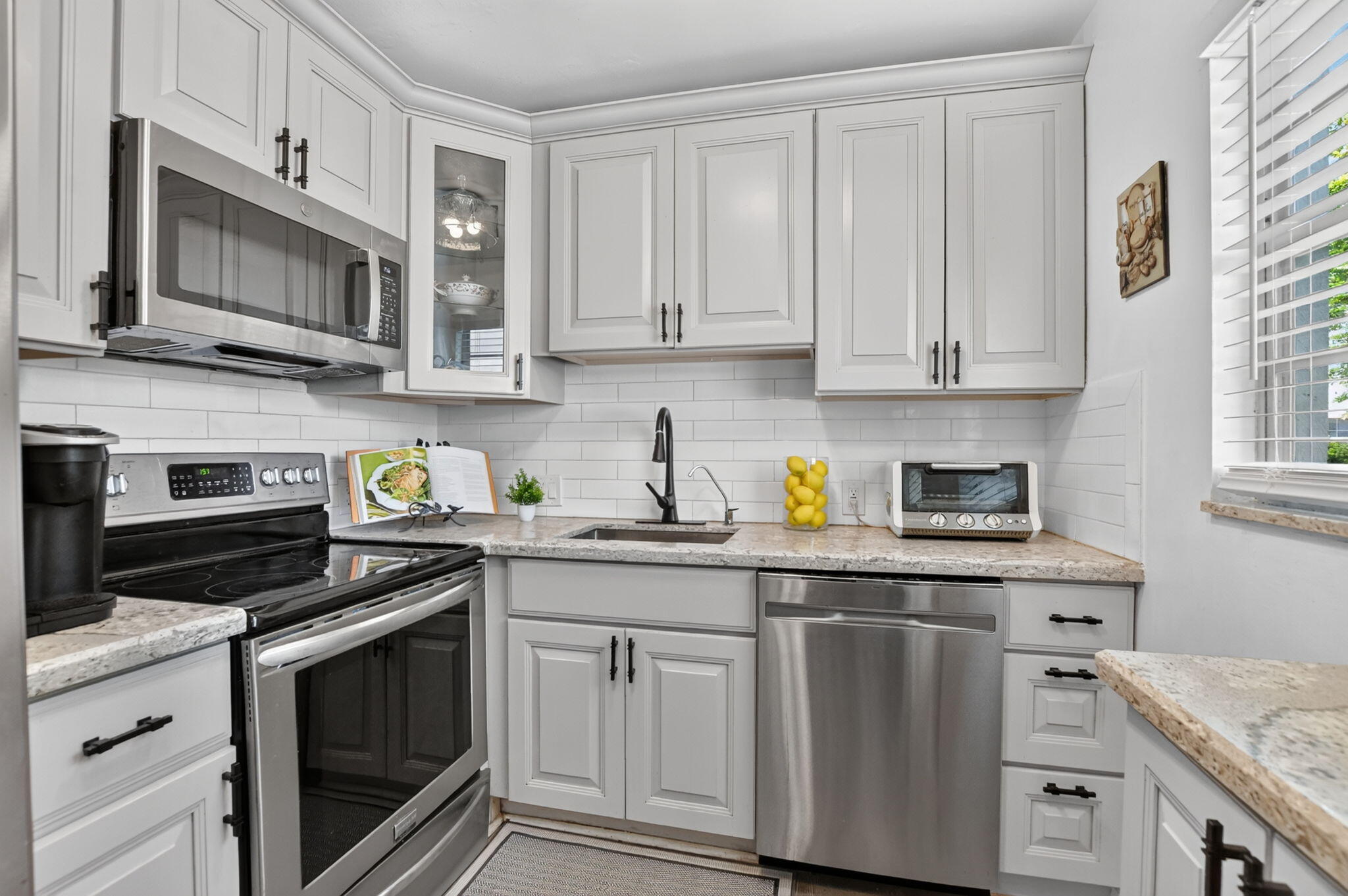 270 Brighton G Boca Raton, FL 33434 - Photo 8 of 35 Kitchen
