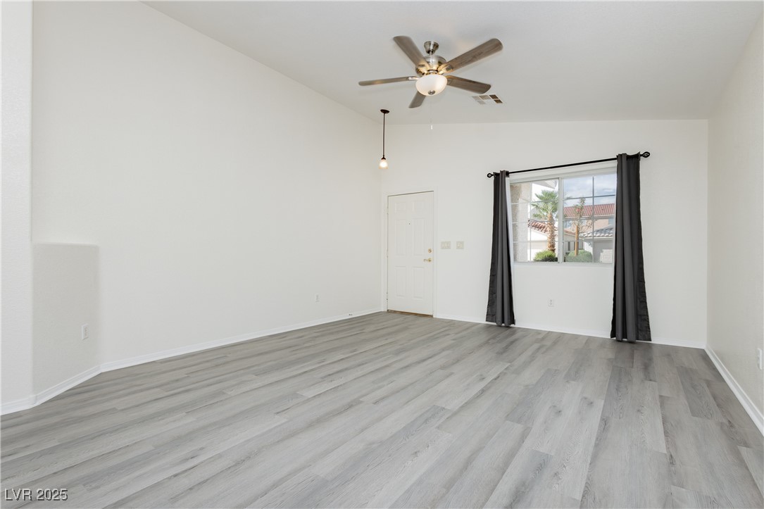 192 Oella Ridge Court Henderson, NV 89012 - Photo 8 of 33 Gallery Image 8