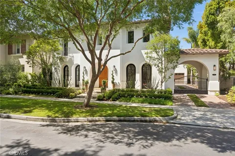 $6,995,000 | 15 Seabluff, Newport Beach, CA 92660
