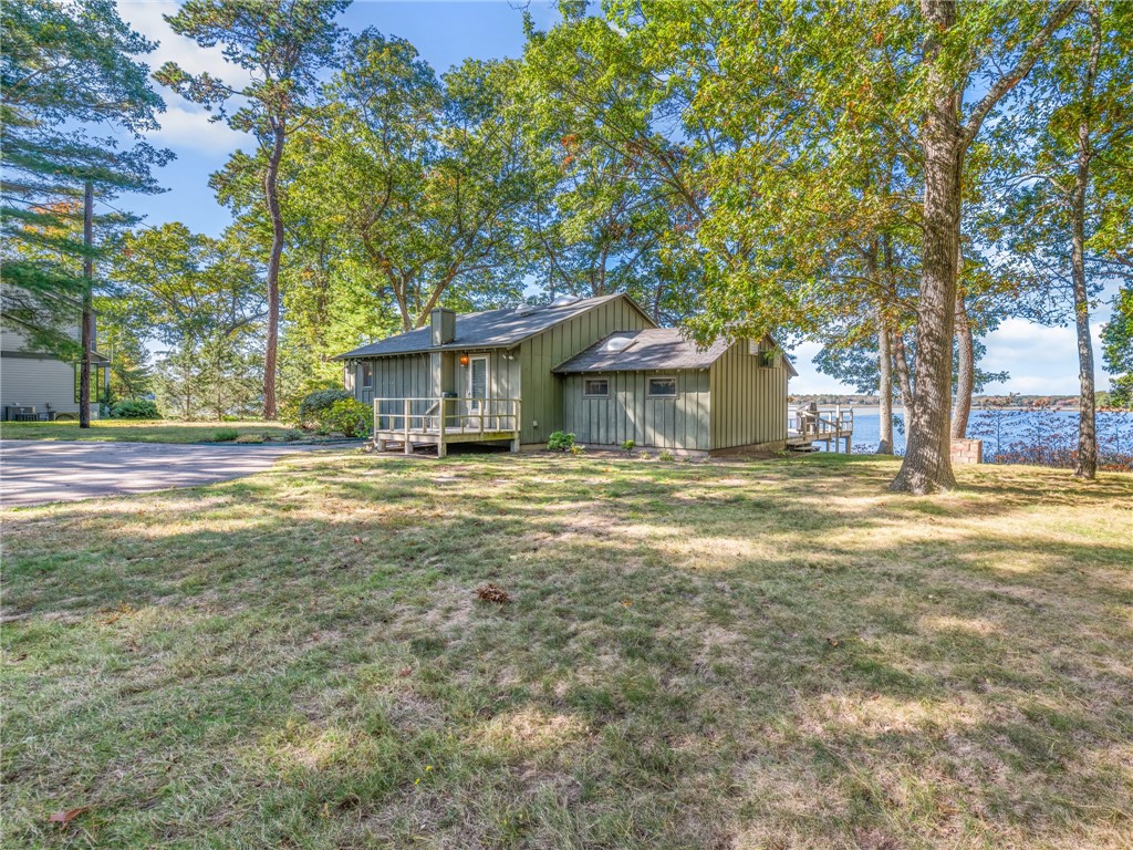 15 George W Finnerty Road Barrington, RI 02806 - Photo 3 of 30