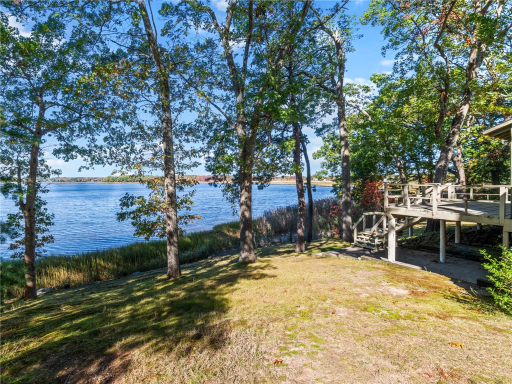 15 George W Finnerty Road Barrington, RI 02806 - Photo 7 of 30