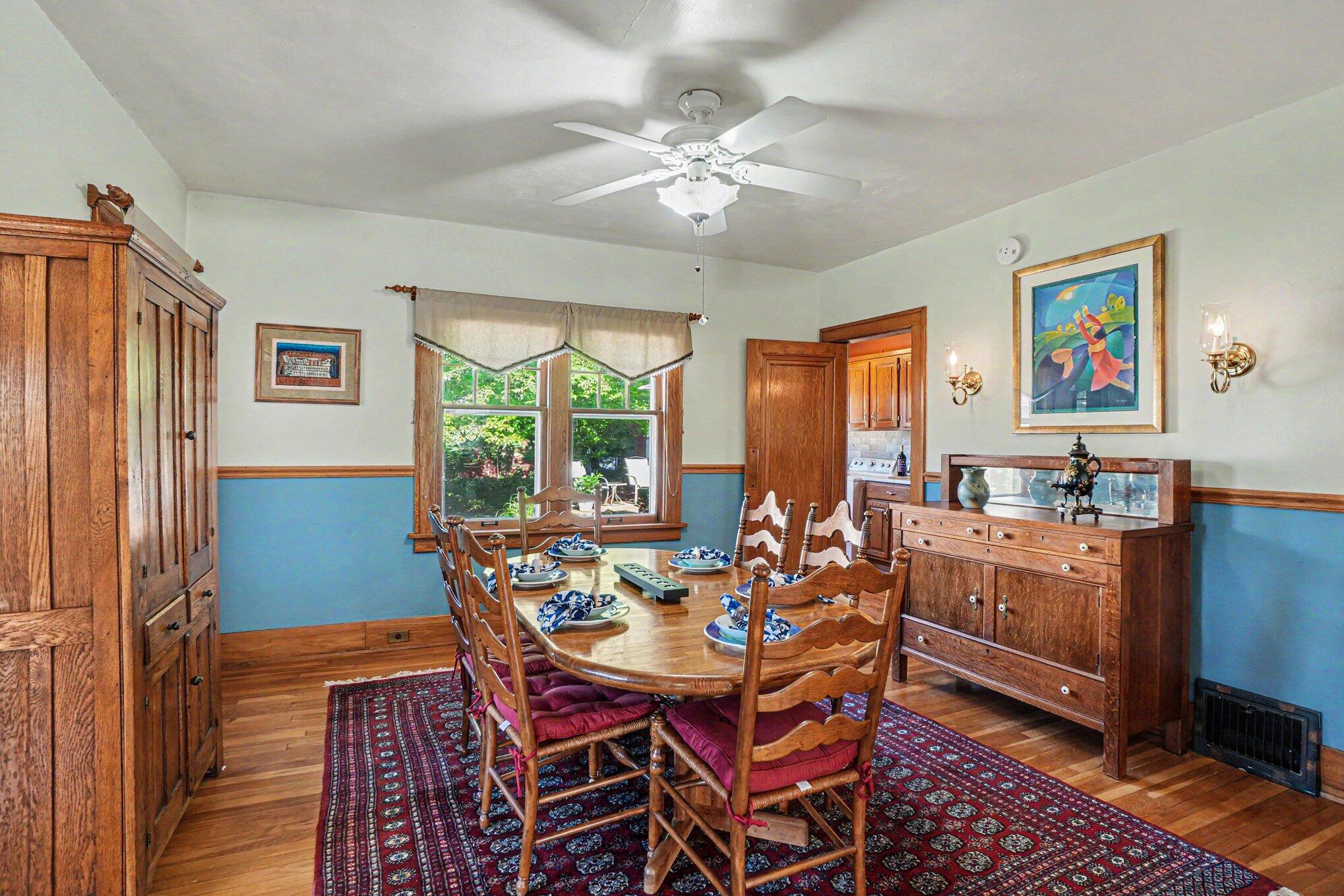 560 State Street Holland, MI 49423 - Photo 7 of 45 011_file_9350