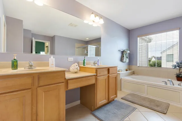 $580,000 | 10631 Oregon Trail, Huntley, IL 60142