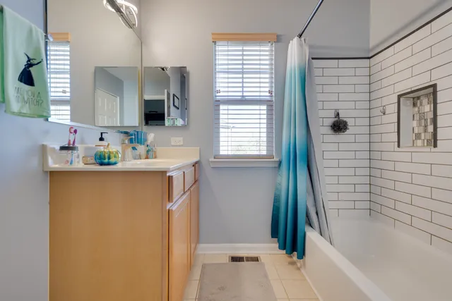 $580,000 | 10631 Oregon Trail, Huntley, IL 60142