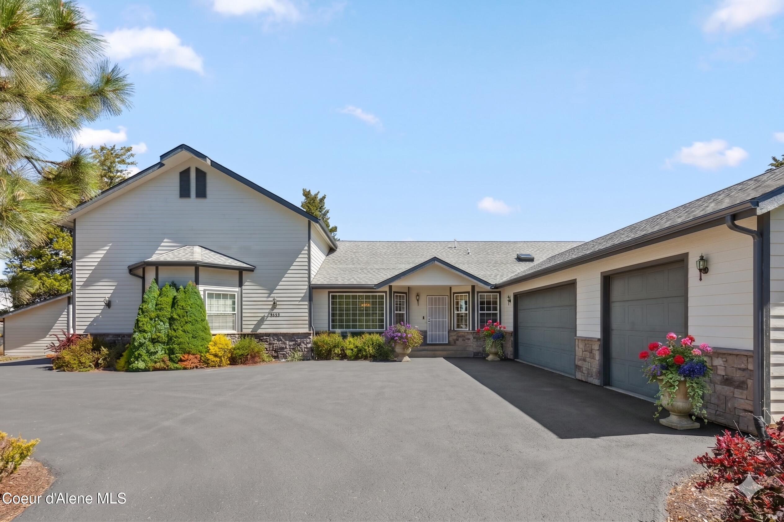 5522 East Aripa Road Harrison, ID 83833 - Photo 4 of 31 Front