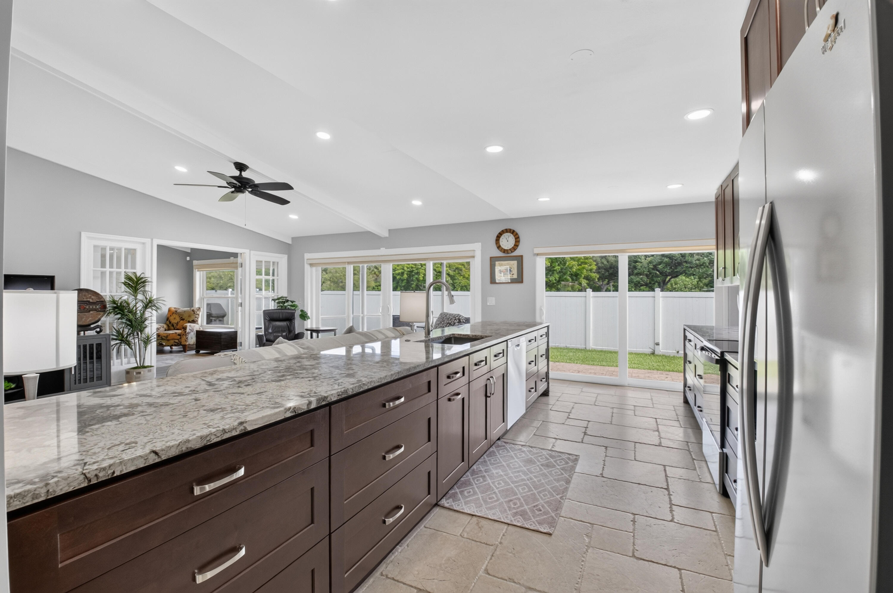 22018 Colony Drive Boca Raton, FL 33433 - Photo 6 of 39 Kitchen