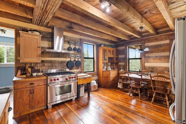 $1,800,000 | 4165 South Varnum Road, Coeur D'Alene, ID 83814