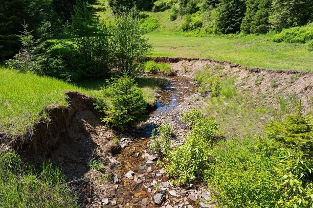 $1,800,000 | 4165 South Varnum Road, Coeur D'Alene, ID 83814