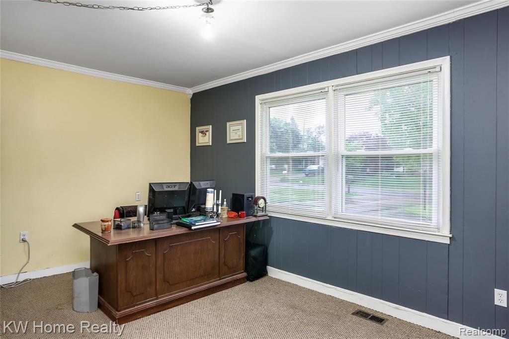 25861 Beecham Road Farmington Hills, MI 48336 - Photo 18 of 33