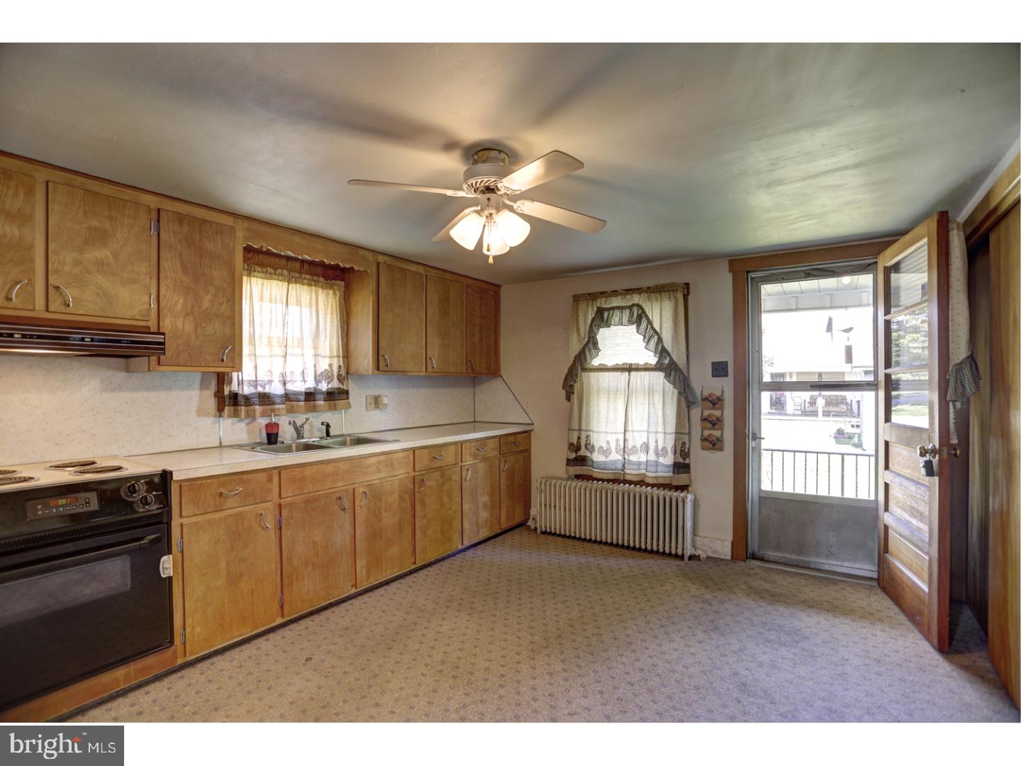 202 Park Road Valley View, PA 17983 - Photo 5 of 15 Gallery Image 5