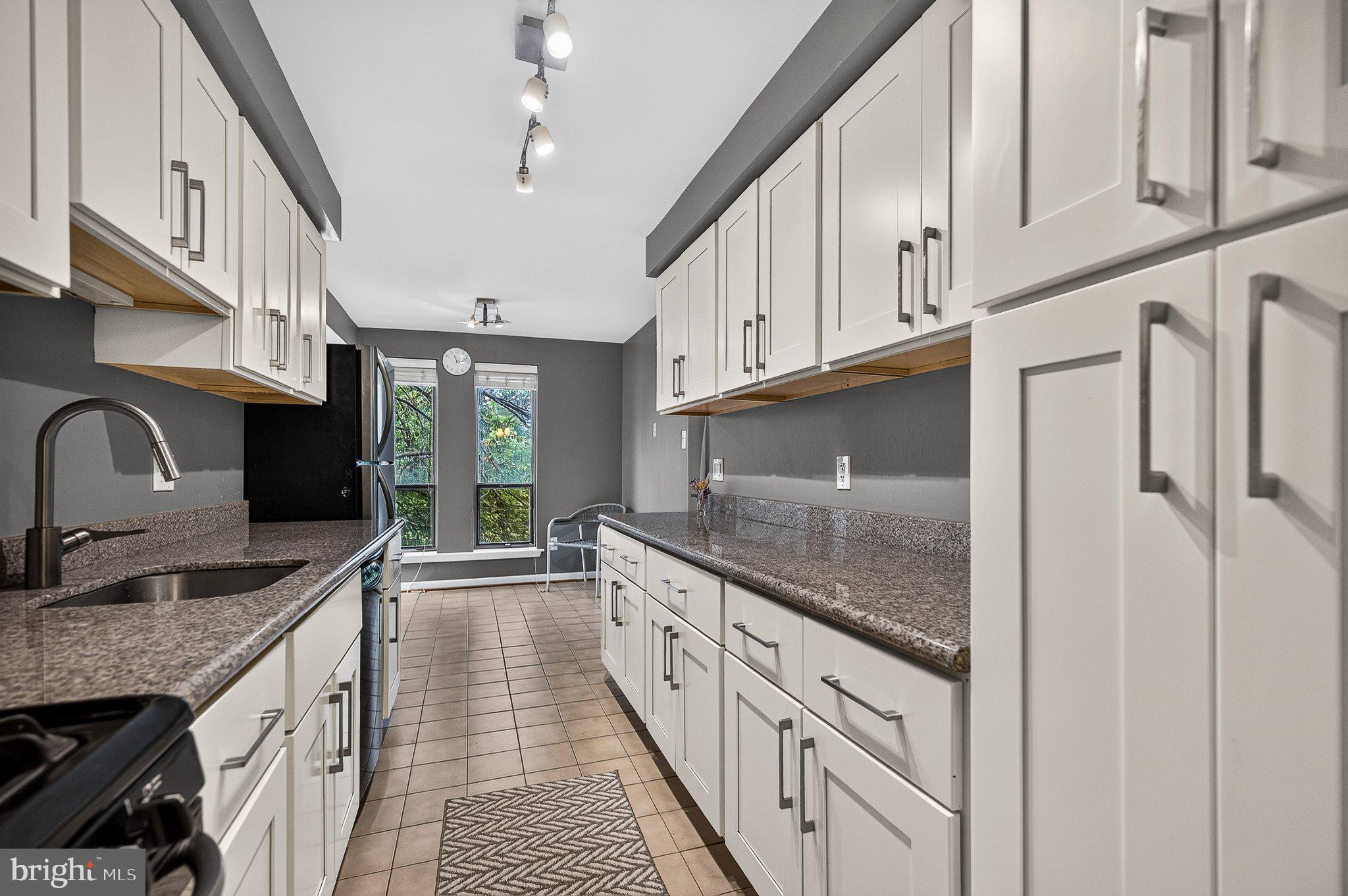 11252 Chestnut Grove Square, Unit 248 Reston, VA 20190 - Photo 13 of 50 Gallery Image 13