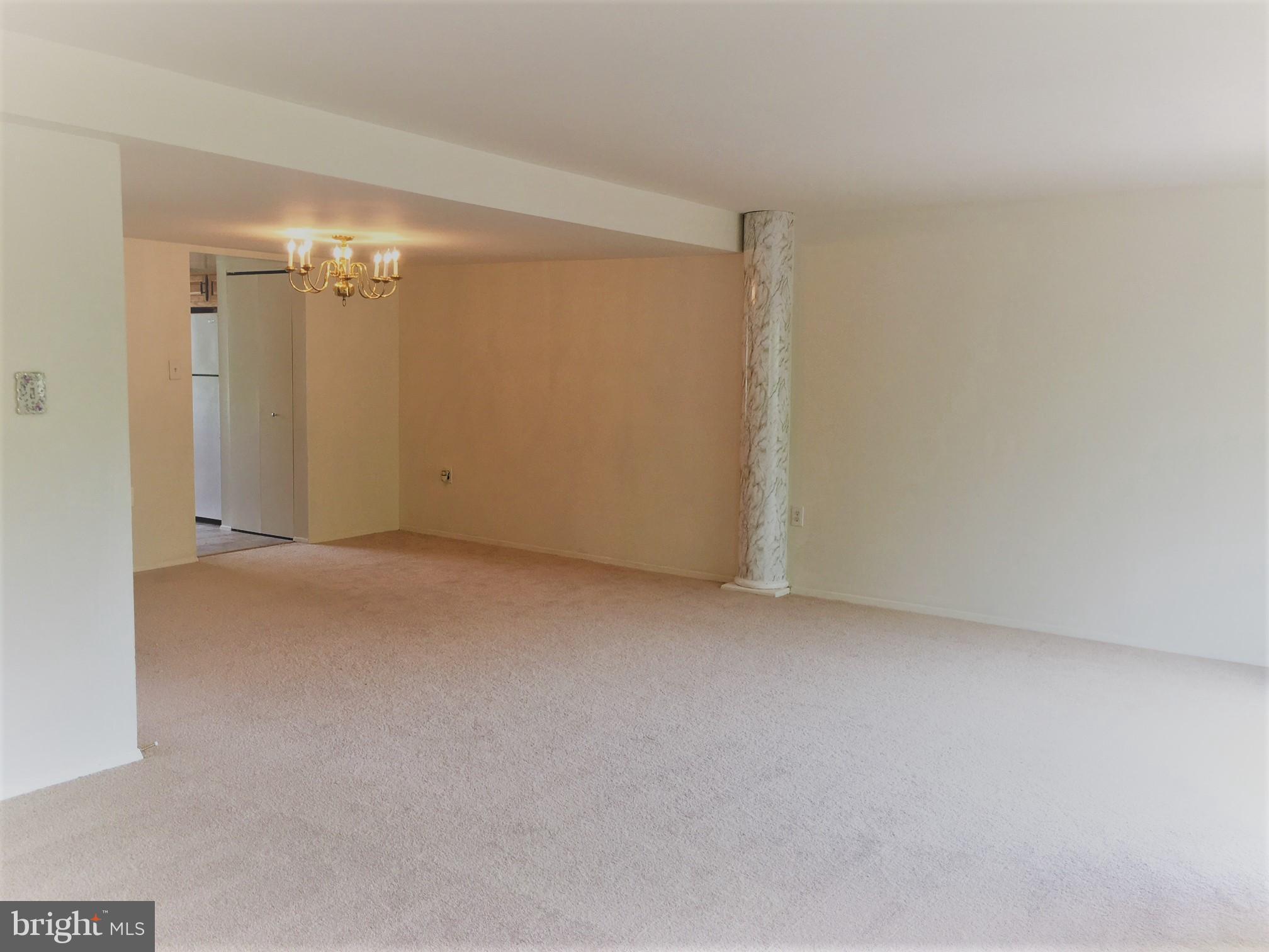 9437 Horizon Run Road, Unit 9E Gaithersburg, MD 20886 - Photo 10 of 12 Dining Room