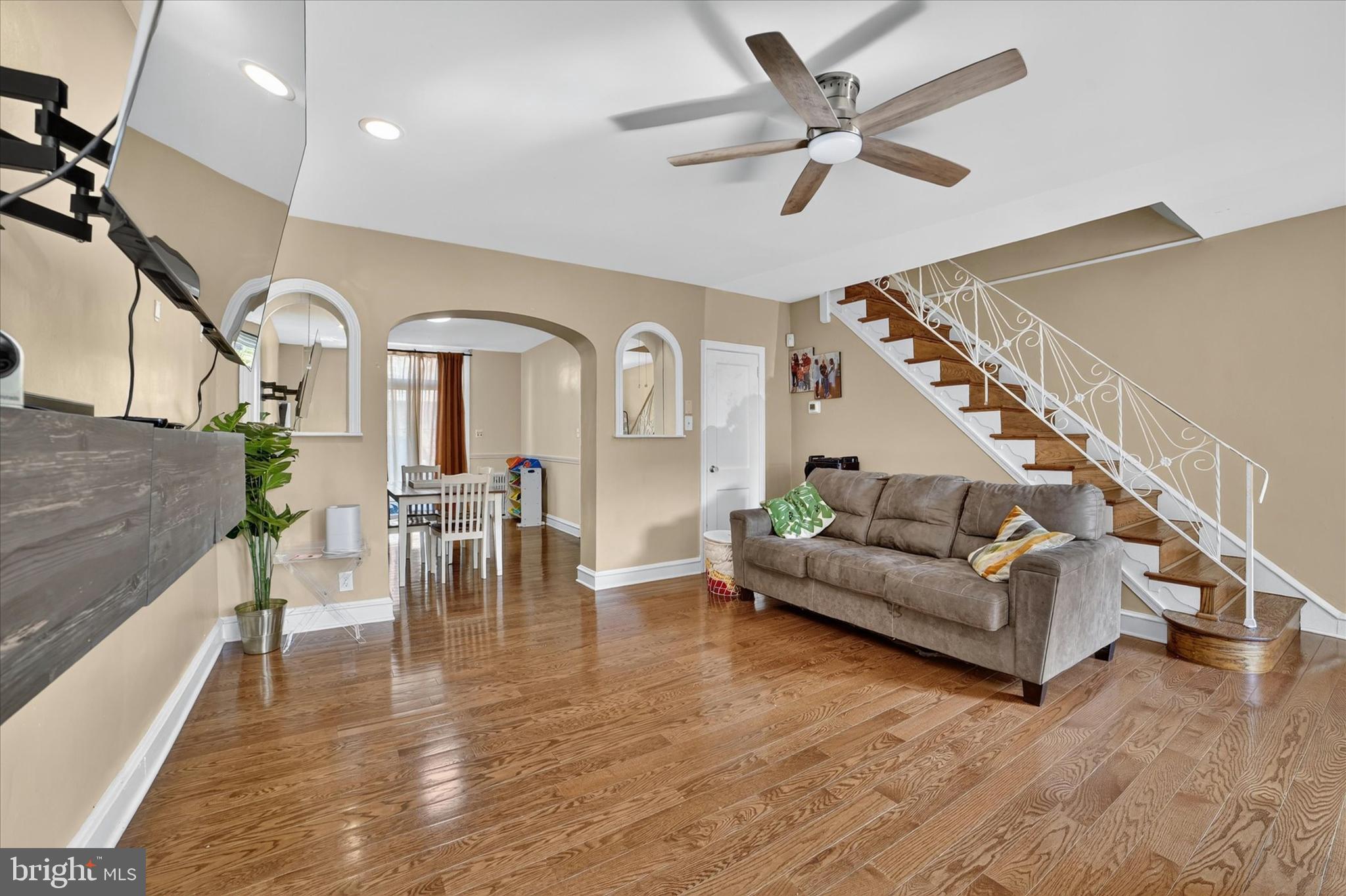 408 Slocum Street Philadelphia, PA 19119 - Photo 8 of 36