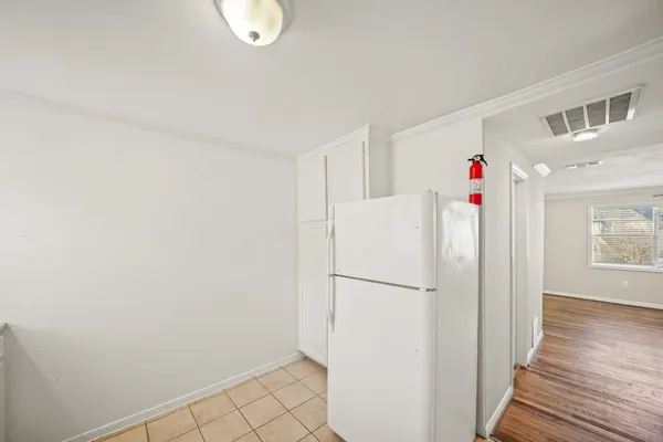 $1,200 | 1539 Hawthorne Street, Unit 3, Houston, TX 77006