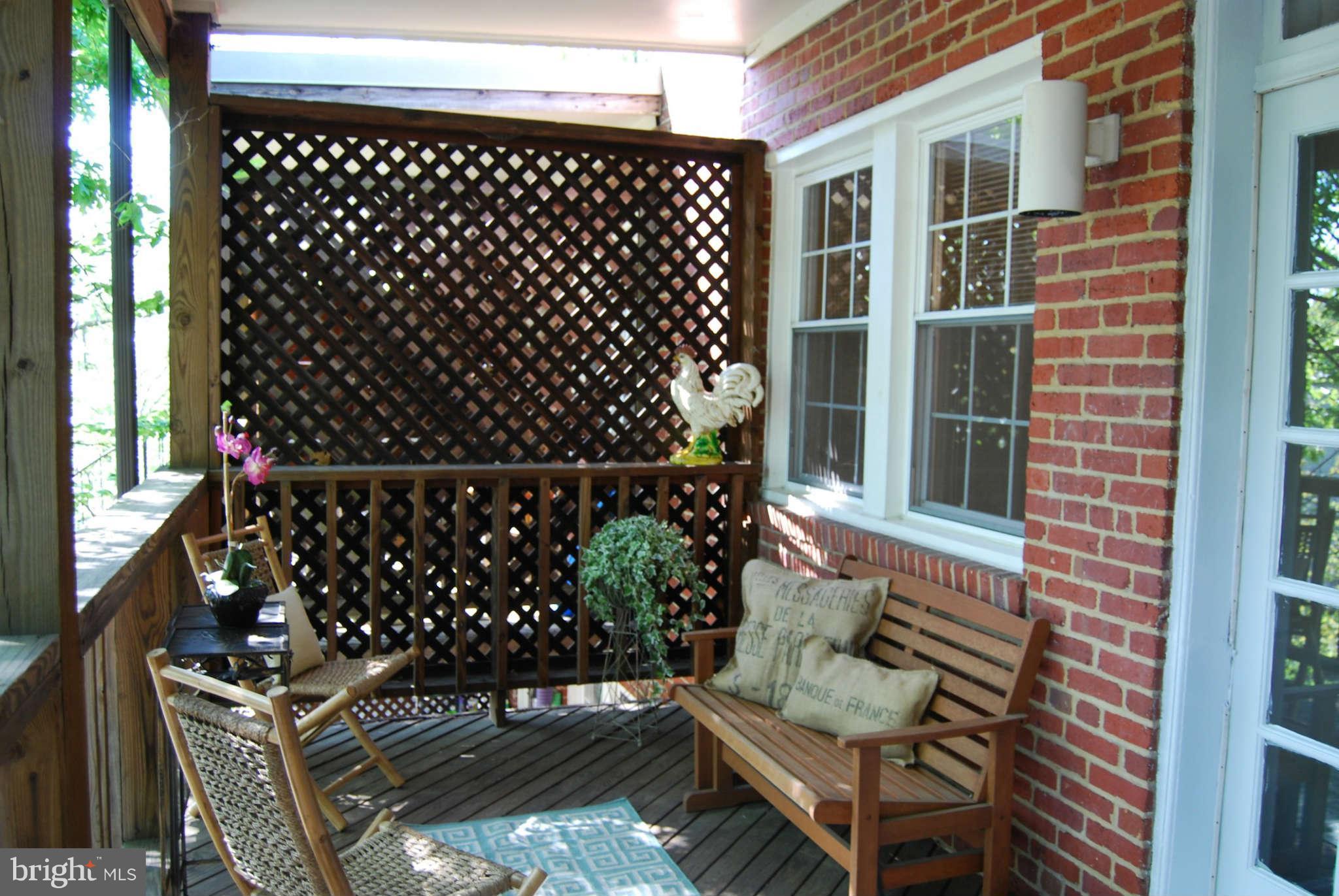 5 Russell Road, Unit D Alexandria, VA 22301 - Photo 4 of 21 Exterior (Rear)