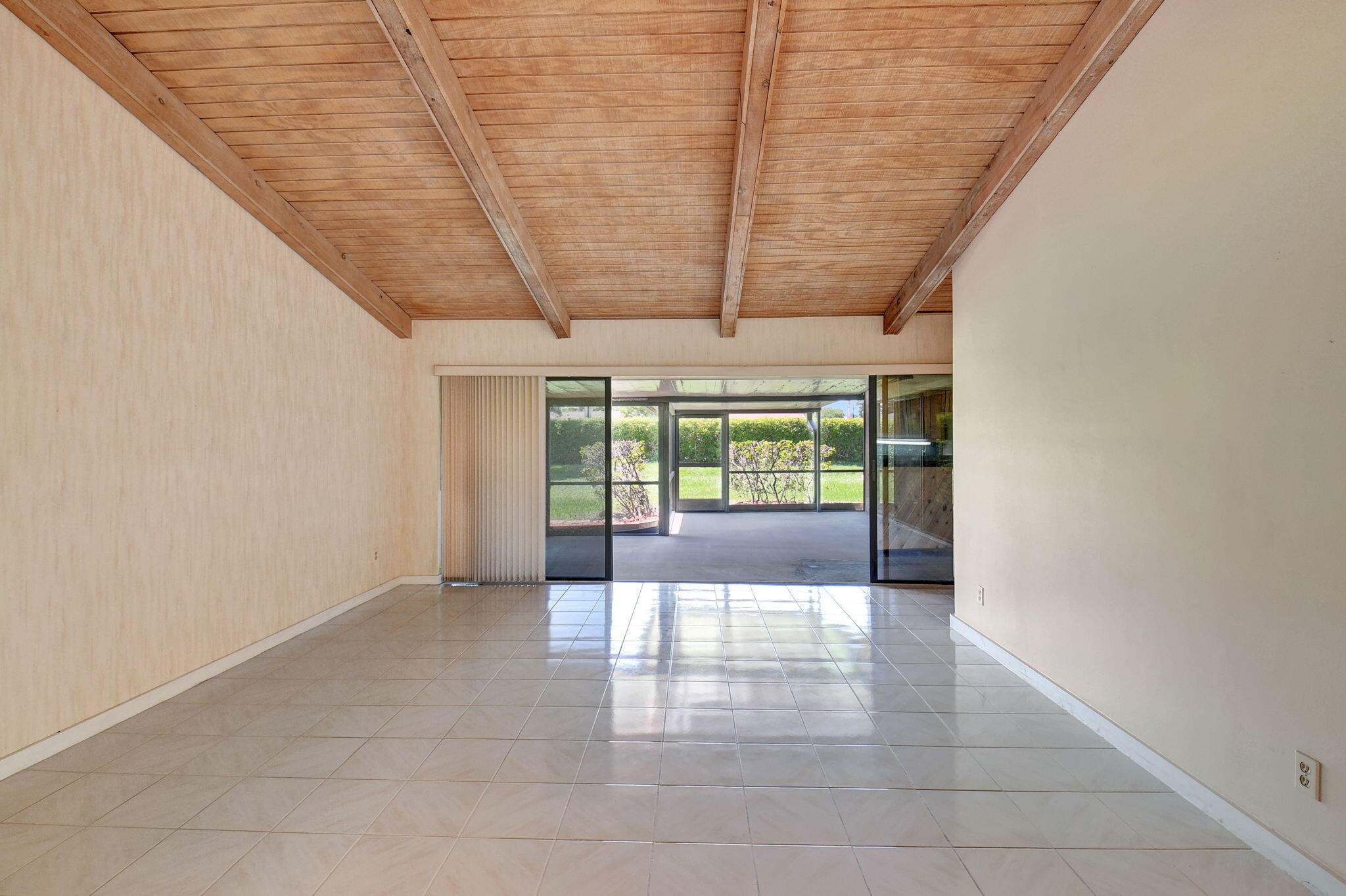 21065 Escondido Way North Boca Raton, FL 33433 - Photo 5 of 56 5-web-or-mls-DSC_5199