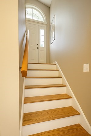 53 Denver Terrace Worcester, MA 01604 - Photo 5 of 19