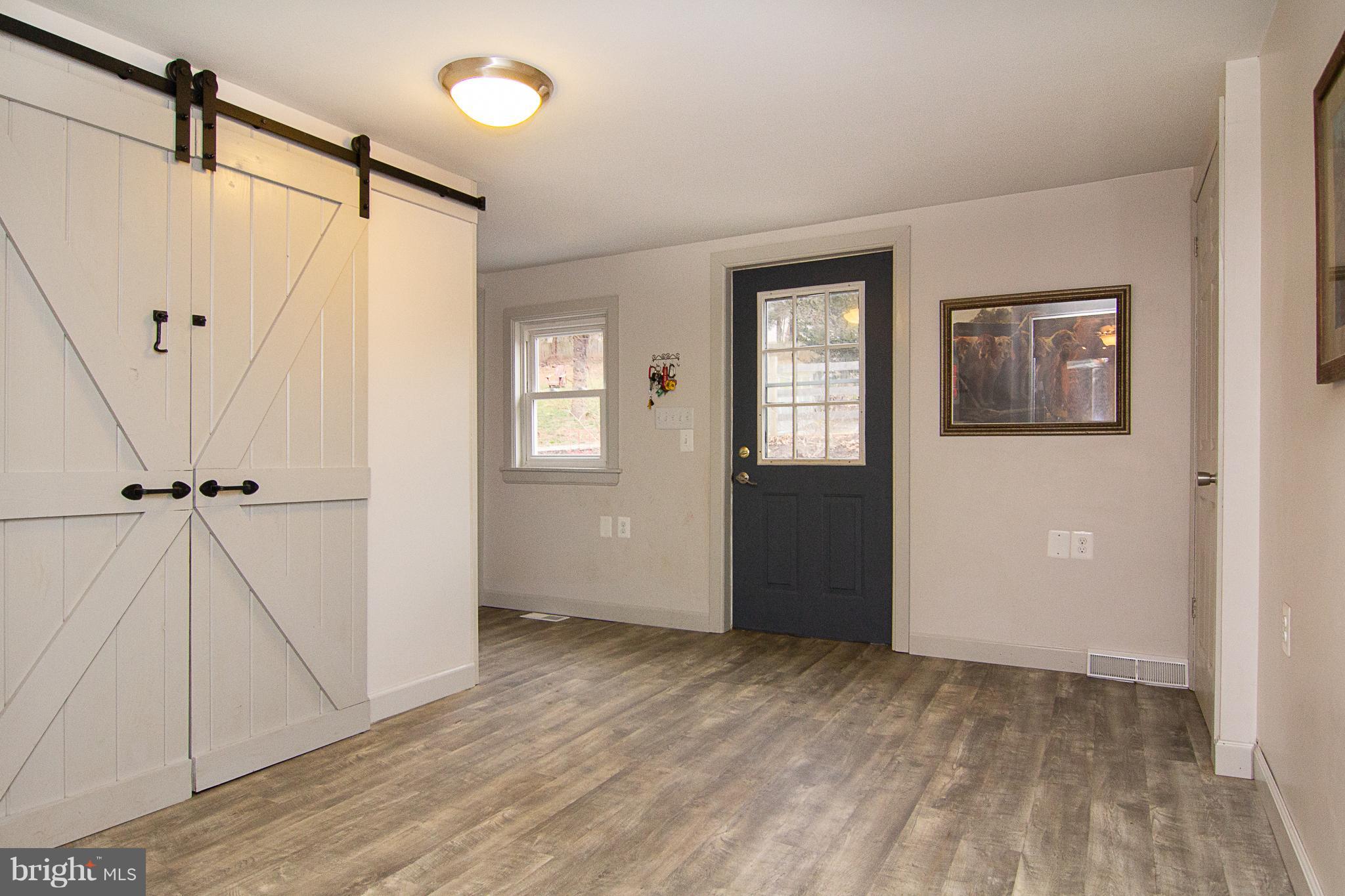 17106 Frederick Road Mount Airy, MD 21771 - Photo 21 of 46 Perfect MUD Room ...Where's ALL the MESS?