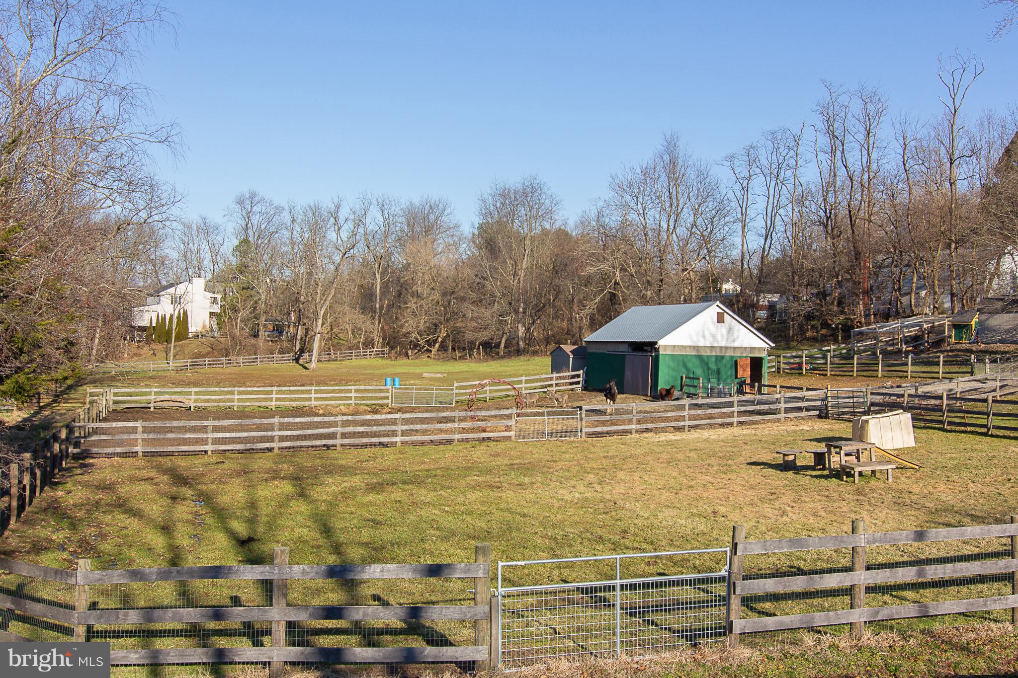 17106 Frederick Road Mount Airy, MD 21771 - Photo 4 of 46 3 Paddock's & 1 Pasture