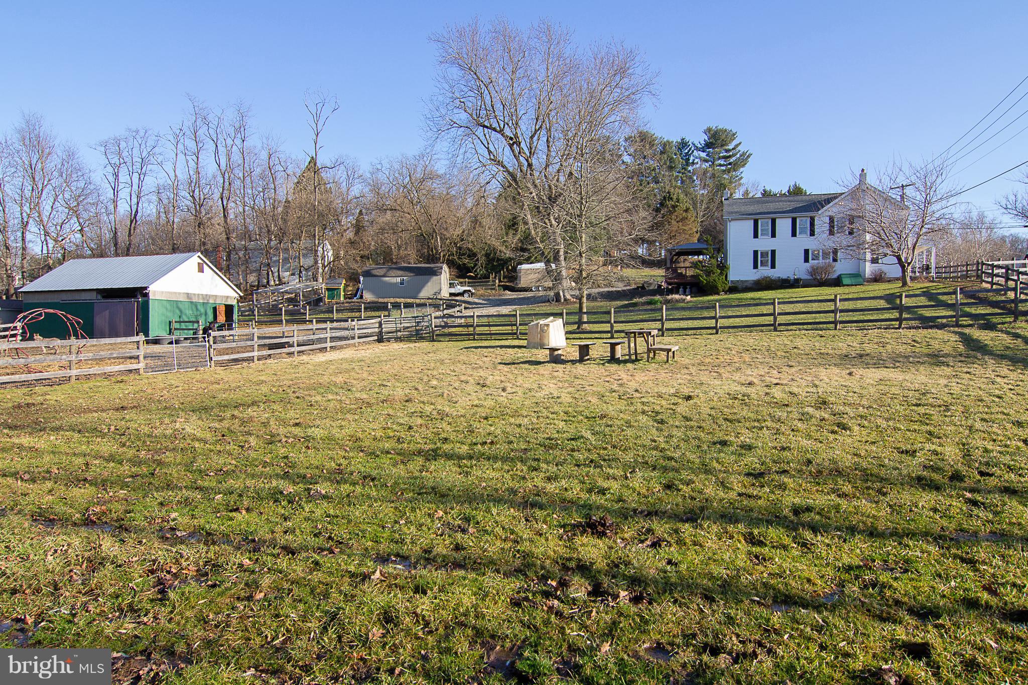 17106 Frederick Road Mount Airy, MD 21771 - Photo 5 of 46 Bring ALL the animals!