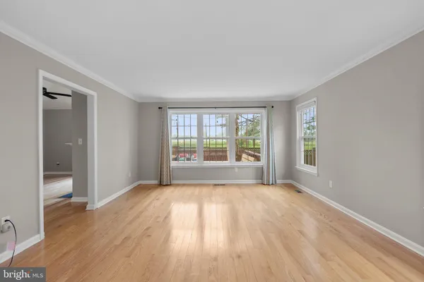 $3,850 | 20303 Marketree Place, Gaithersburg, MD 20886