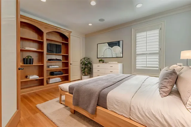 $14,000 | 5410 Valerie Street, Bellaire, TX 77401