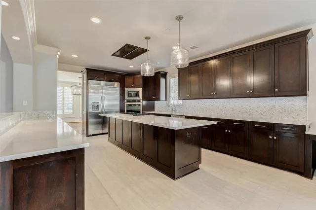 $14,000 | 5410 Valerie Street, Bellaire, TX 77401