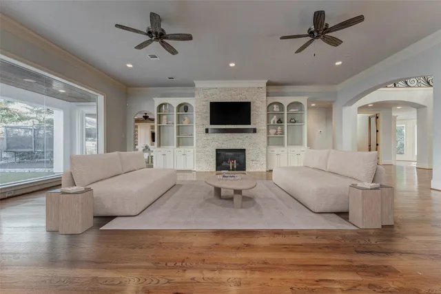 $14,000 | 5410 Valerie Street, Bellaire, TX 77401