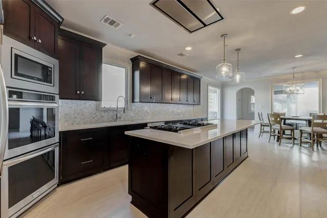 $14,000 | 5410 Valerie Street, Bellaire, TX 77401